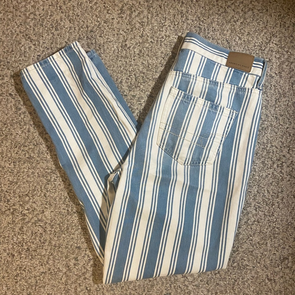 American Eagle Mom Jean Size 4